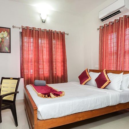 Swapna Home Suites Nedumbassery Zewnętrze zdjęcie
