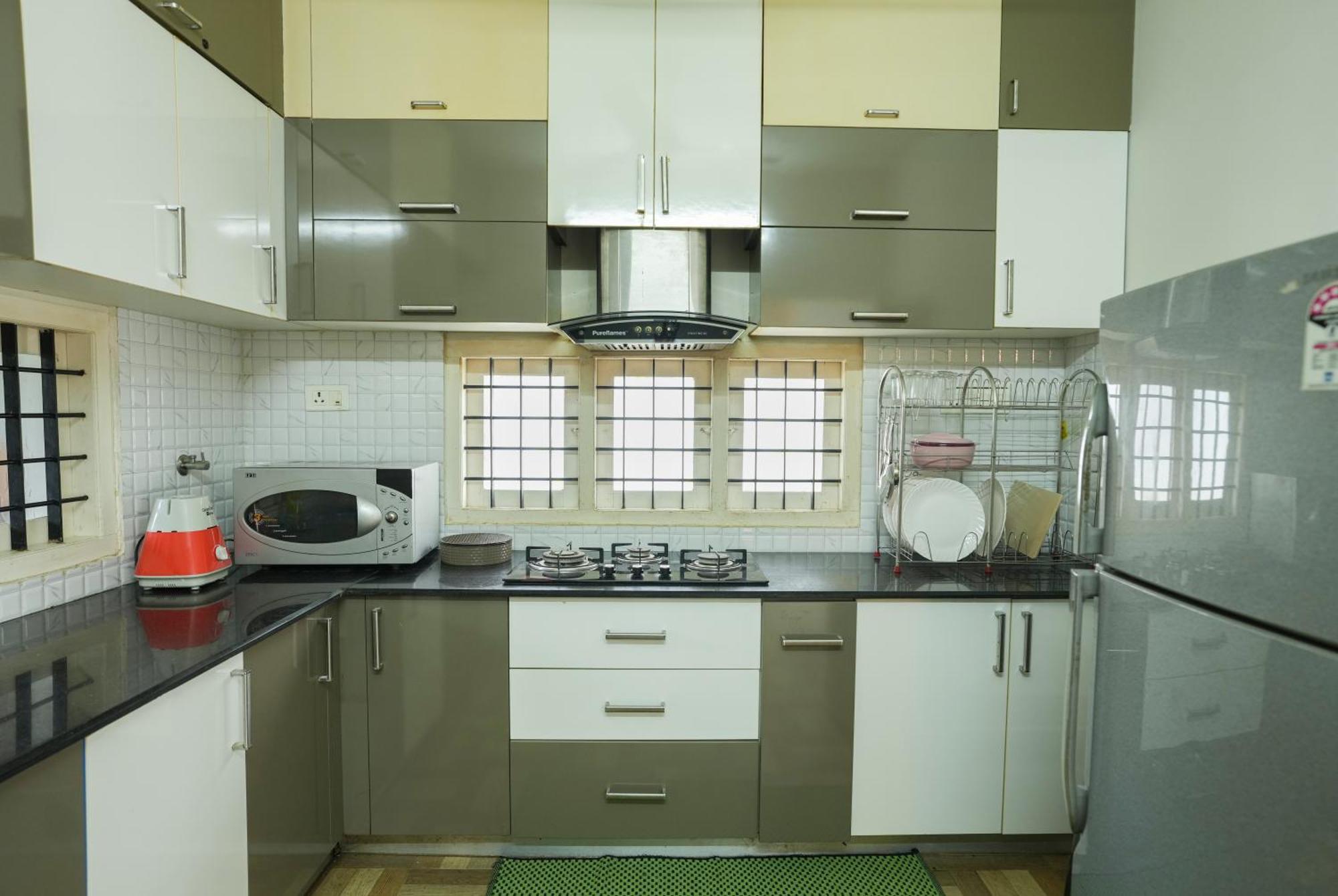Swapna Home Suites Nedumbassery Zewnętrze zdjęcie