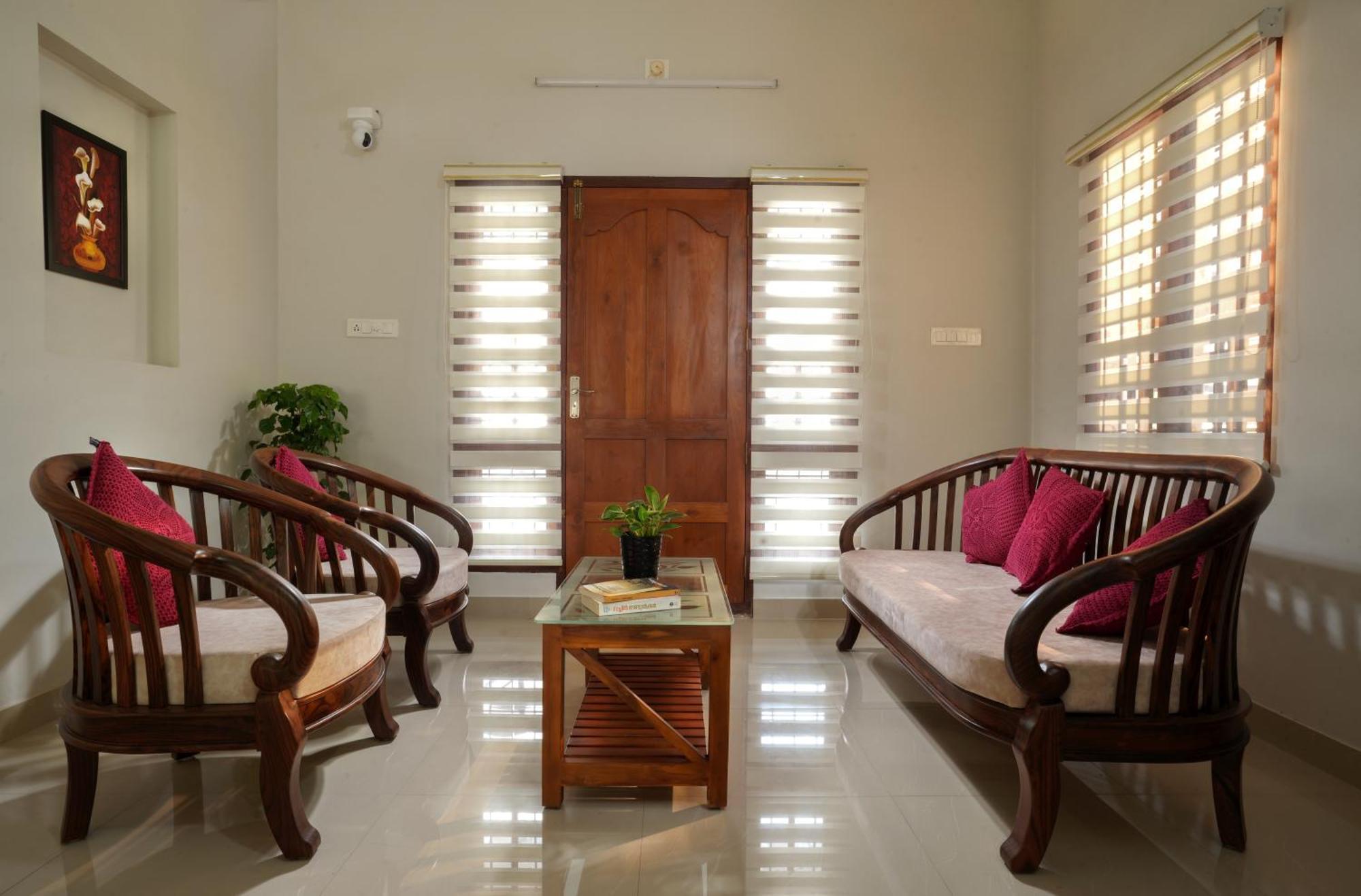 Swapna Home Suites Nedumbassery Zewnętrze zdjęcie