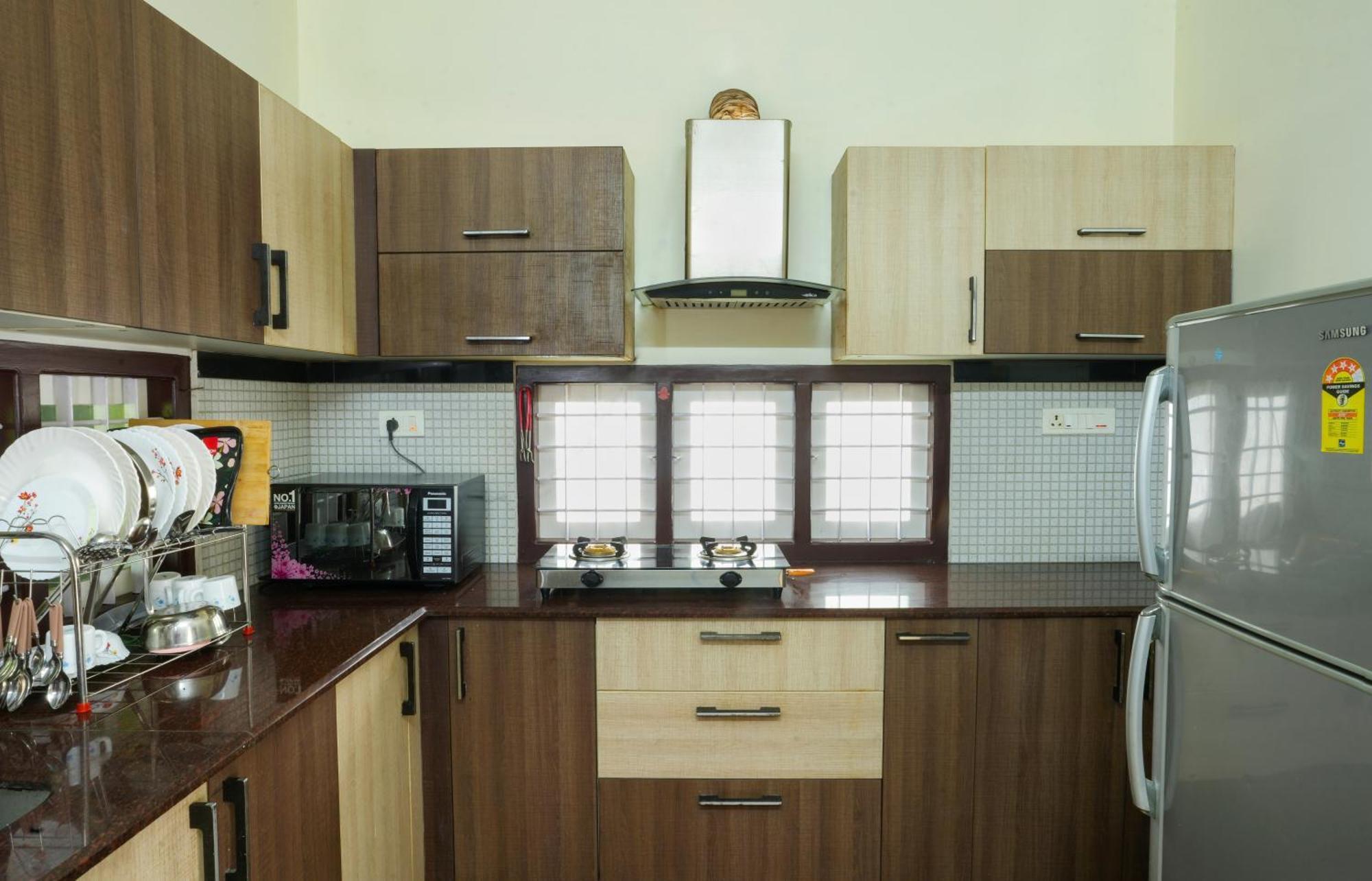 Swapna Home Suites Nedumbassery Zewnętrze zdjęcie