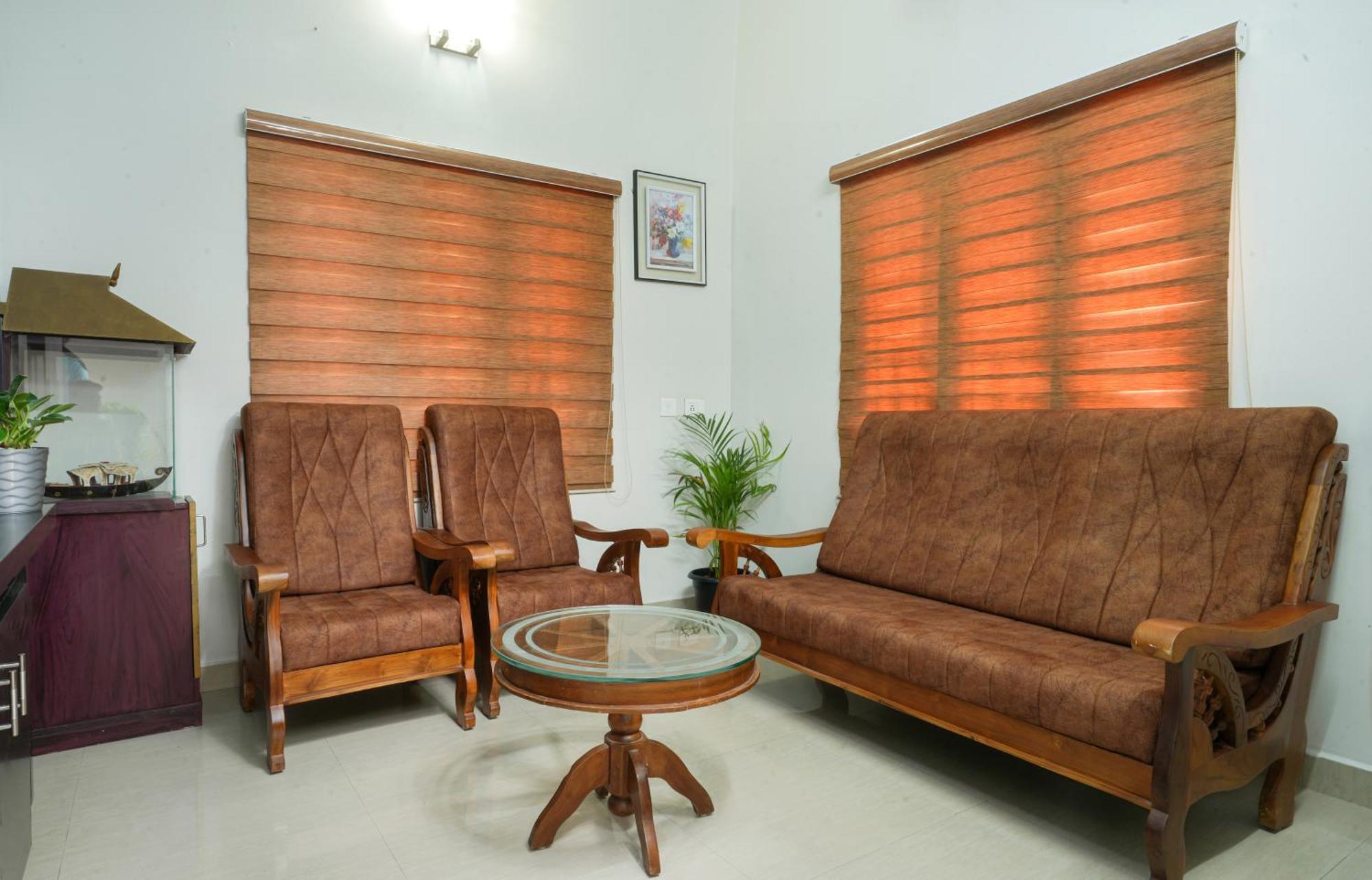 Swapna Home Suites Nedumbassery Zewnętrze zdjęcie
